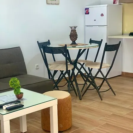 Dora * Nea Kallikrateia