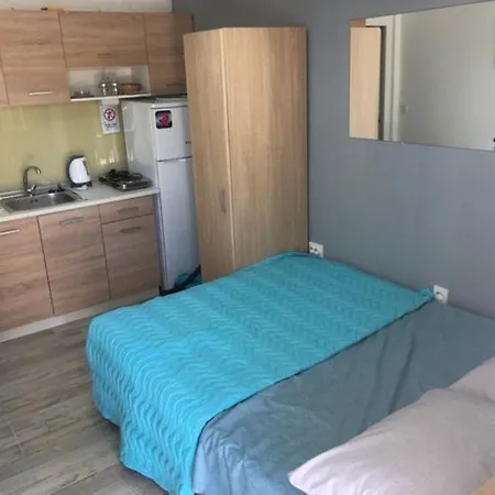 Dora Apartment